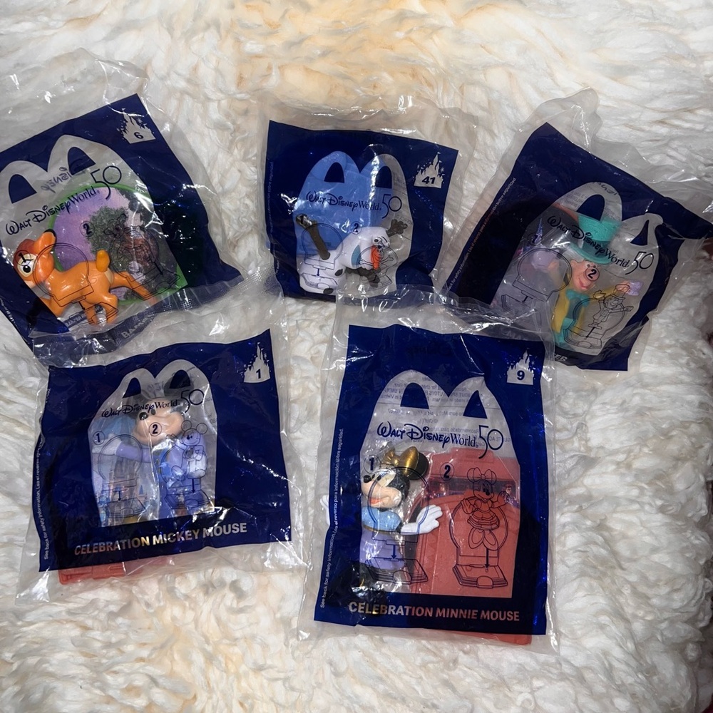 Walt Disney World Celebration Mickey Mouse Toy Happy Meal toys